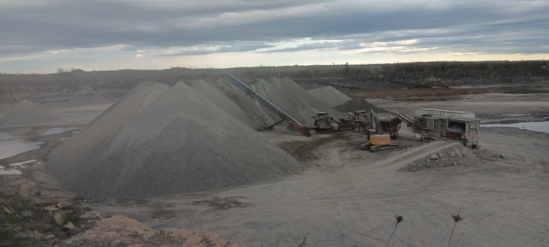 Crushing Limestone